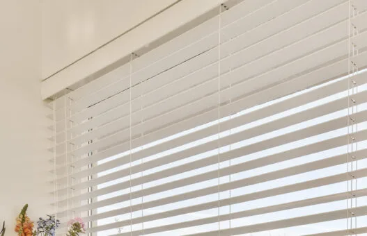 Persienner i køkken